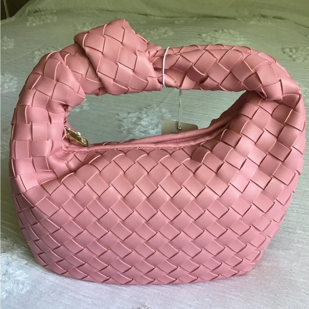 Pink - Picture 2 of 5